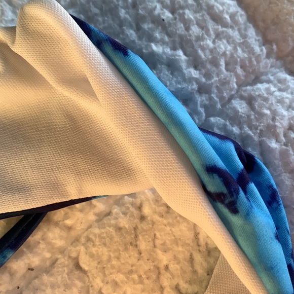 💙🐰 Blue Tie-Dye Sunny Bunny Swimsuit Set - Picture 4 of 8